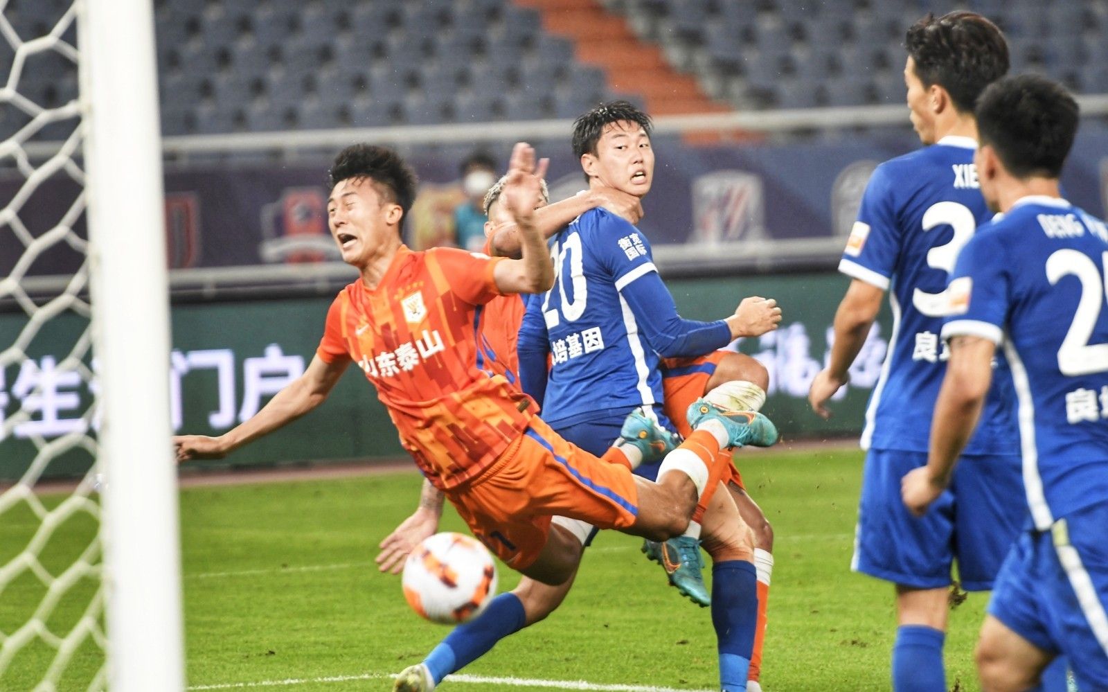 若纳塔斯：若我不叛逆、不暴躁，巴西和西班牙一定抢着要我（若纳塔斯：要不是我叛逆又暴躁，巴西和西班牙早就争抢我）