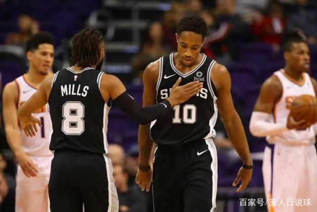 阿莫林：我对目前的门将储备很满意，不让梅努首发是有原因的（阿莫林：对门将阵容很满意，未安排梅努首发自有考量）