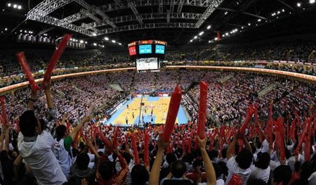 布兰登·米勒的赛季挑战：肩部伤势与坚韧不拔（布兰登·米勒赛季考验：肩伤困扰与顽强拼搏）