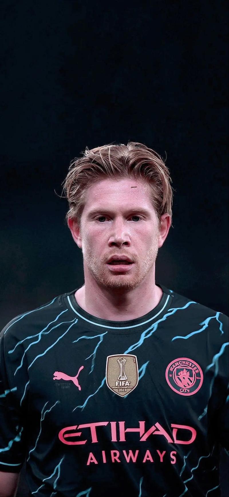 欧冠球员表现评析：C罗连续进球,（C罗连场破门：欧冠球员表现解读）