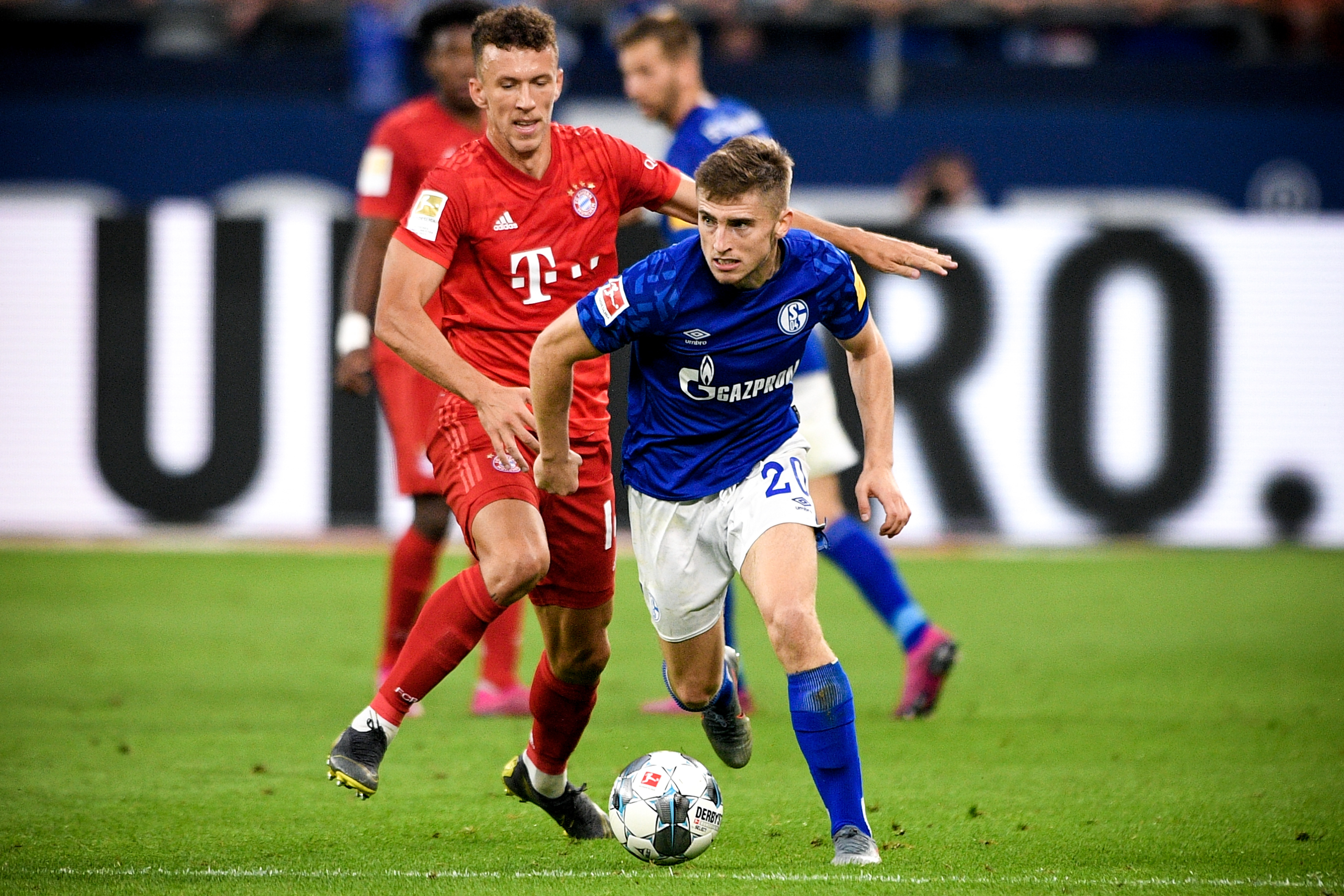 足球中超队医团队获肯定，伤病率下降（中超队医团队获赞，球员伤病率下滑）