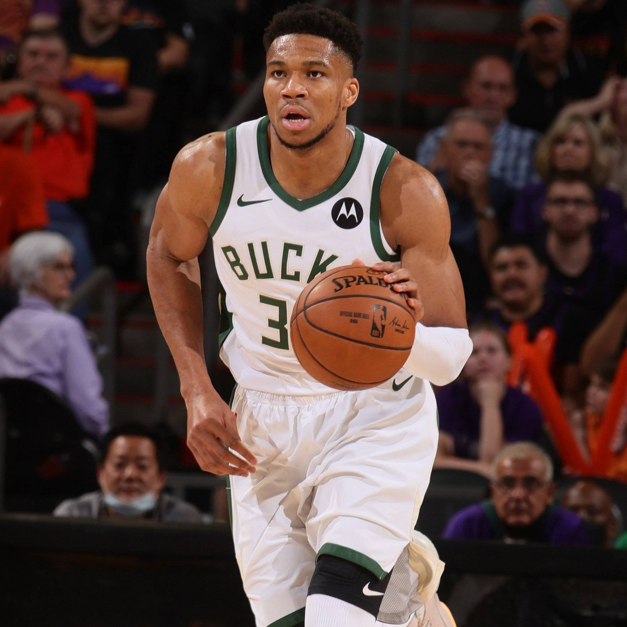 卡拉格：对阿诺德离开利物浦感到失望；祝福阿隆索在皇马成功（卡拉格：对阿诺德离队感到失落，盼阿隆索在皇马取得成功）