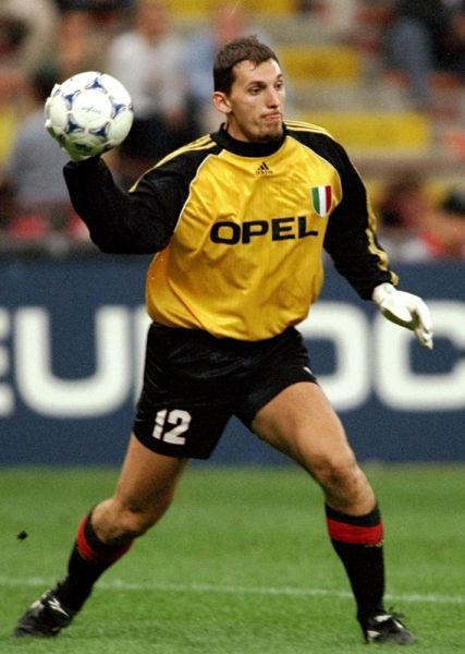 阿莱格里：我问拉比奥什么时候复出是担心他想提前复出（阿莱格里：询问拉比奥复出时间，是怕他急着提前回归）