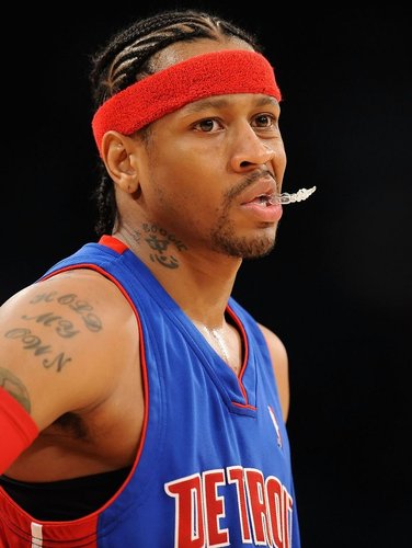 TA分析3-5-2阵型：从翼卫驱动到双锋美学，弱队逆袭制胜之道（TA解读3-5-2阵型：翼卫驱动与双锋美学，弱队逆袭的制胜密码）