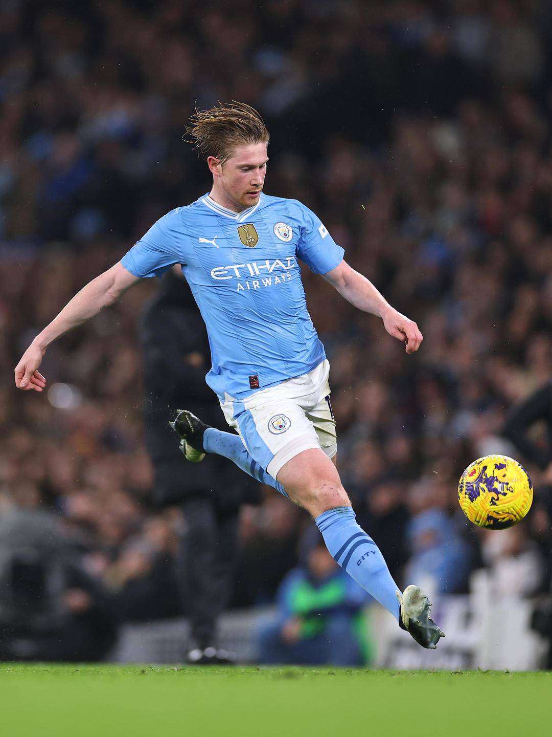 观察：和AC米兰传出绯闻的18岁昂热前锋谢里夫（解读：AC米兰绯闻目标，昂热18岁前锋谢里夫）