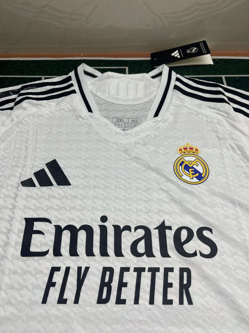 爱德华兹半场15分3助攻，森林狼命中9记三分仍落后10分（爱德华兹半场15+3，森林狼投进9记三分仍以10分落后）