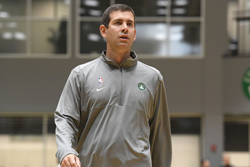 詹皇第20次圣诞大战：想陪家人却使命必达，荣誉与期待并存（詹皇圣诞第20战：牵挂家庭仍不负使命，荣耀与期待同在）