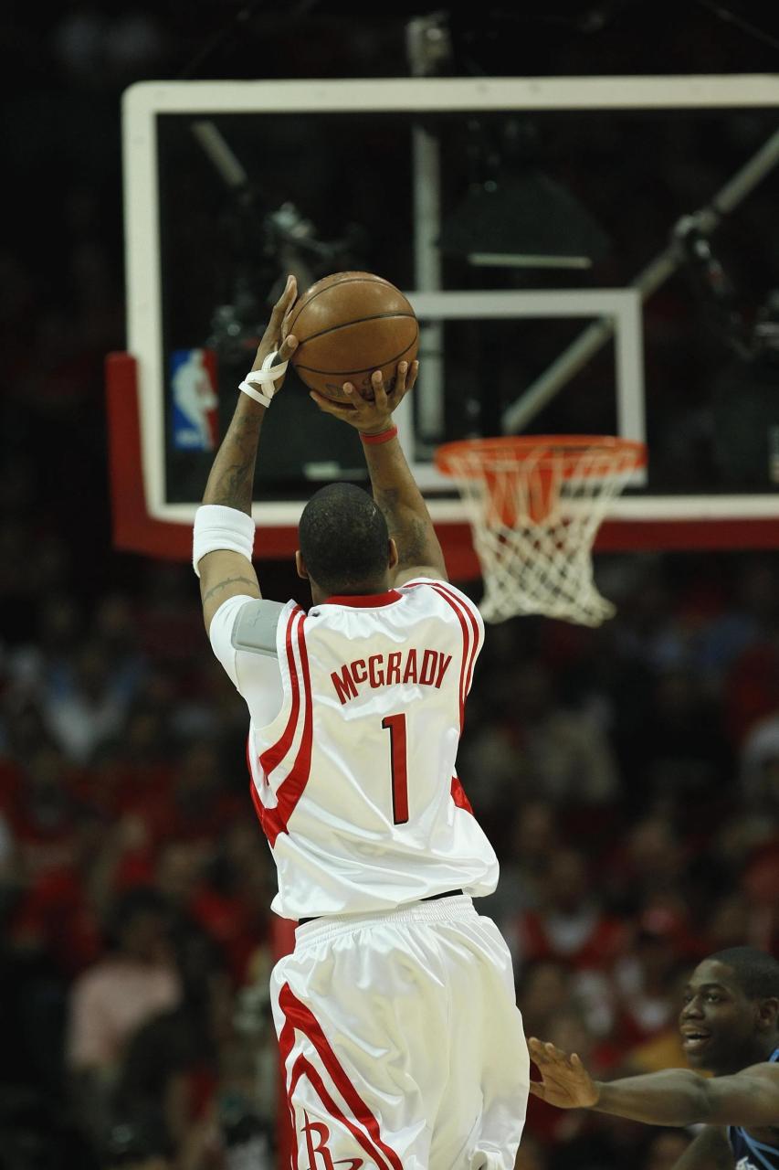 佳夫：作为后卫单场比赛进俩球不常见；沃尔特马德是顶级前锋（佳夫：后卫单场梅开二度少见；沃尔特马德是顶级前锋）