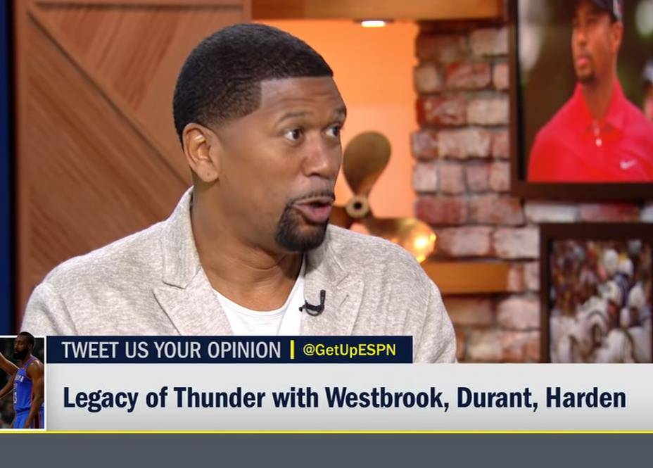 亨利批萨拉赫：此类事情不应公开谈论，我在巴萨时就没这么干（亨利抨击萨拉赫：这类事不该公开谈，效力巴萨时我从未这么做）