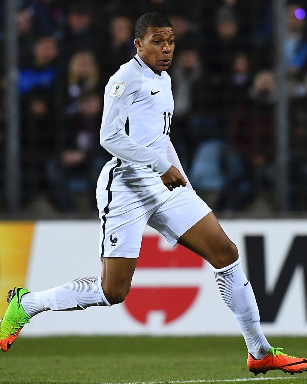 Skip：雷霆需要这场失利 他们本季能卫冕夺冠&但击败马刺需要抢七（Skip：这场失利对雷霆是好事，他们本季仍有望卫冕夺冠，但击败马刺恐需抢七）